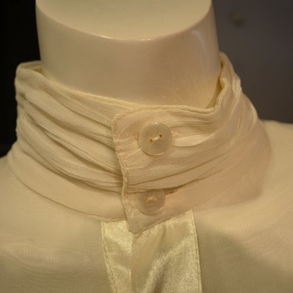 Euro-Trend Antique White Embellished Tunique Shirt - Picture 4 of 8